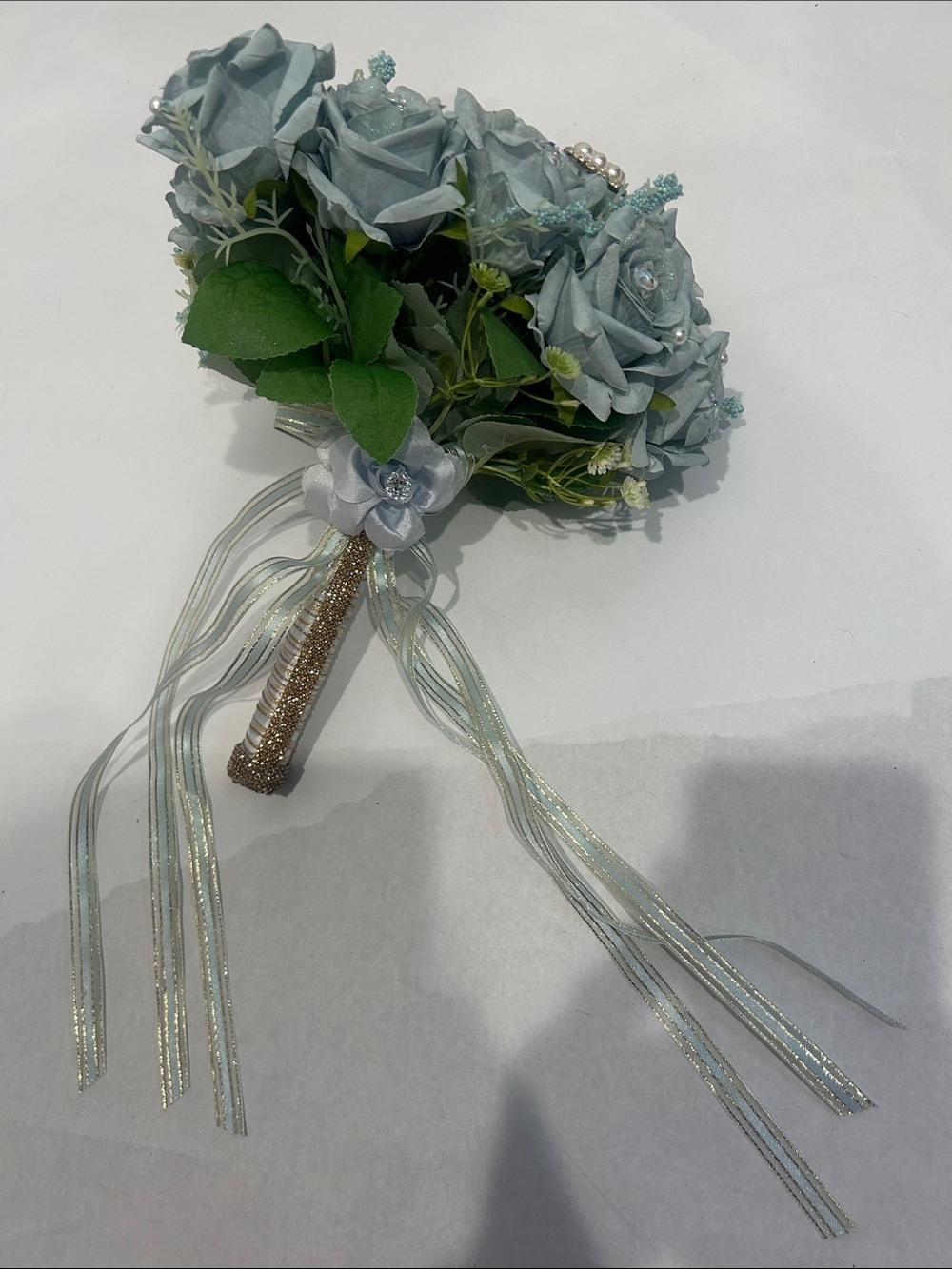 Handheld 15 Blue Rose Bouquet with Ribbon and Rhinestone Accent bridal nwot